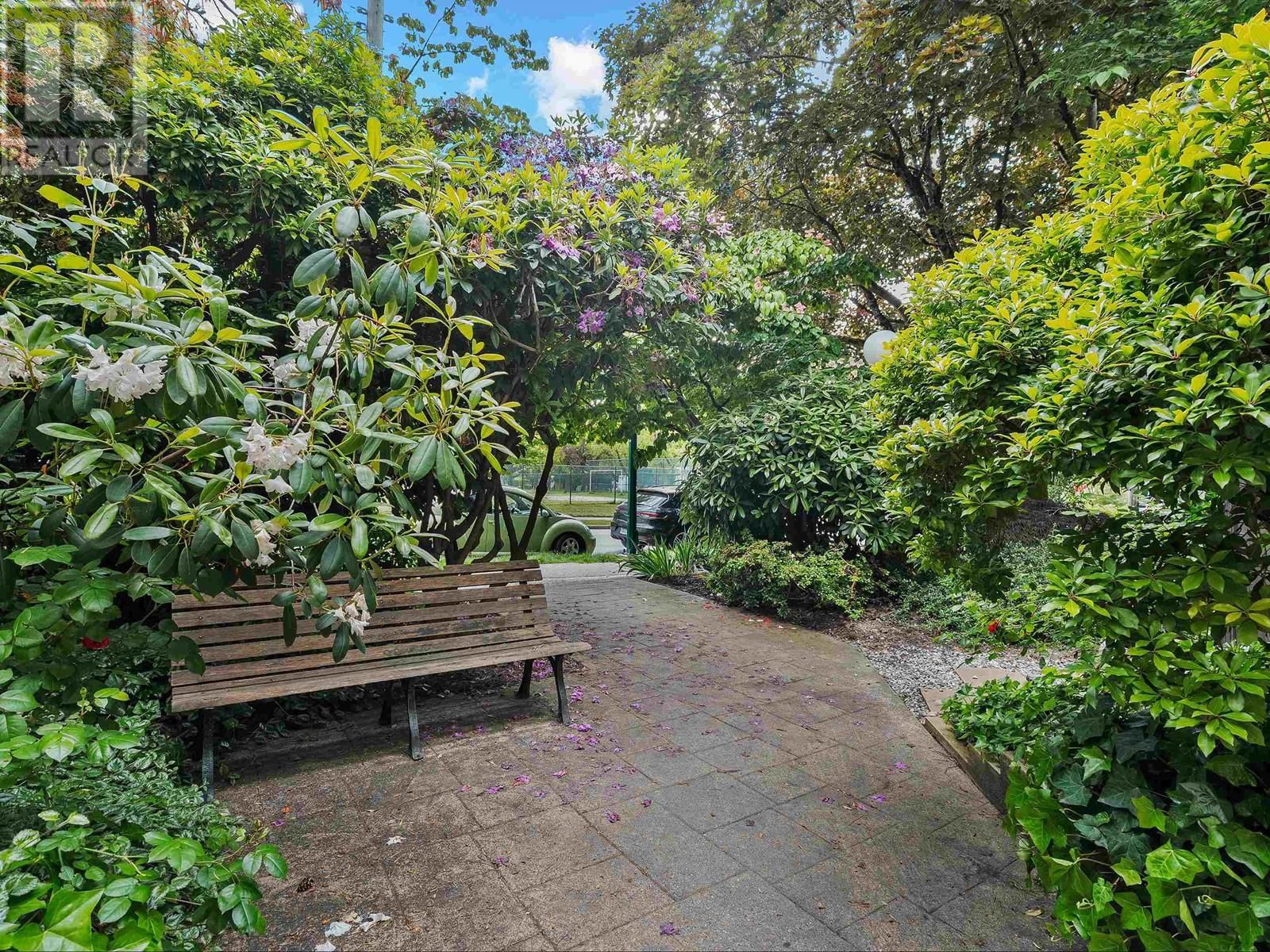 115 - 1429 4TH AVENUE Image 32