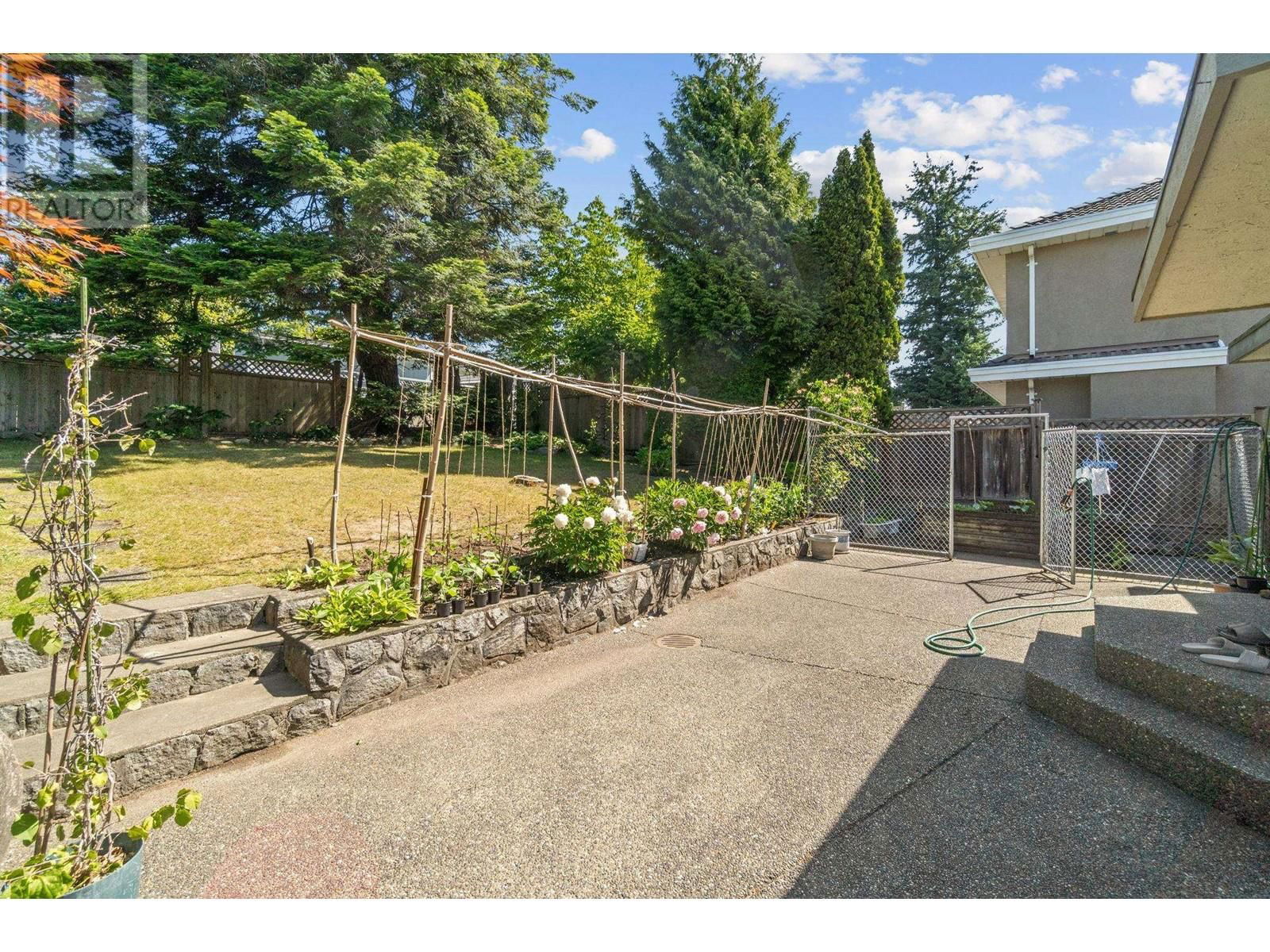 5275 MCKEE STREET Image 13