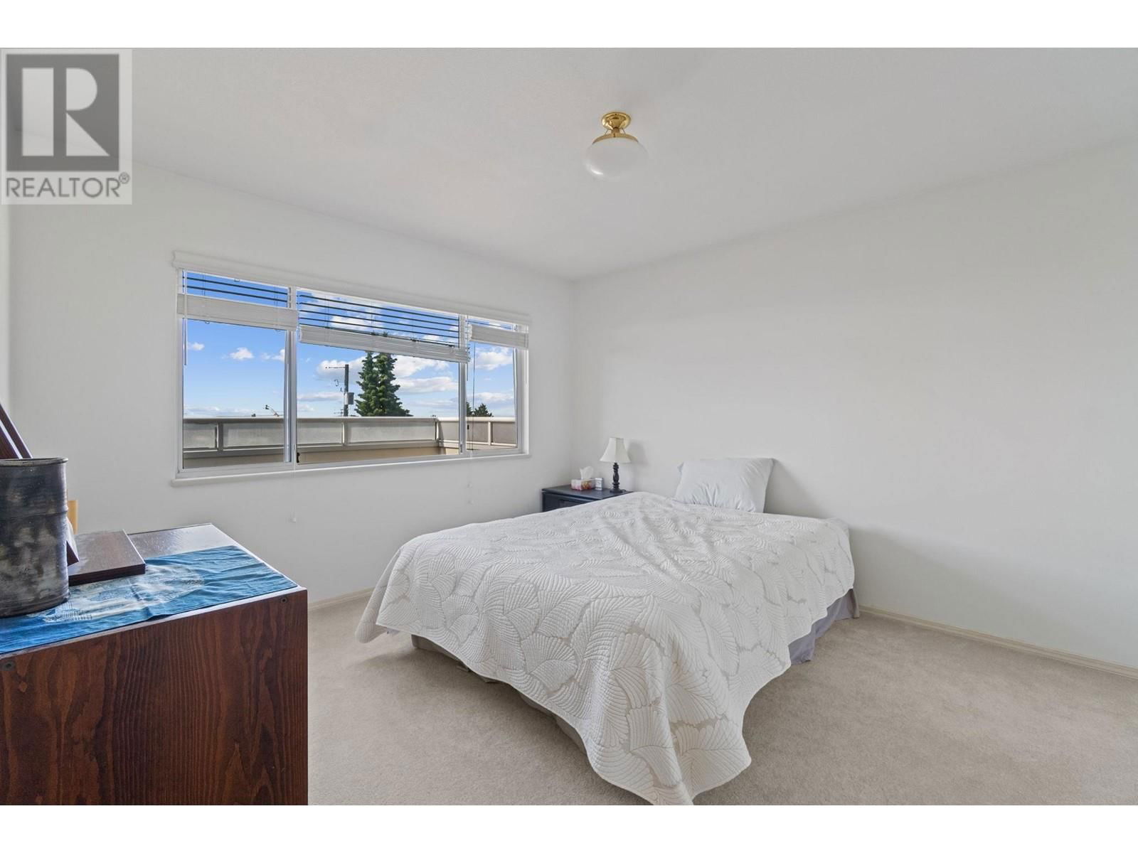 5275 MCKEE STREET Image 17