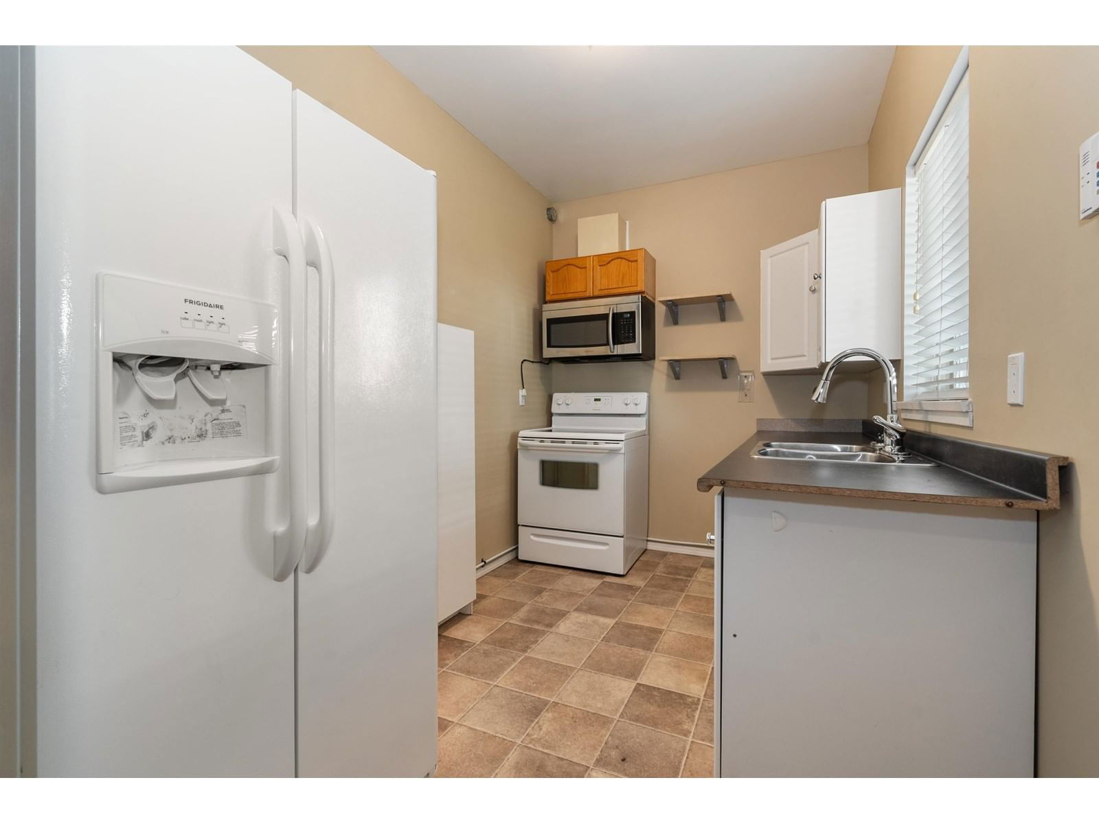 46623 FIRST AVENUE Image 22