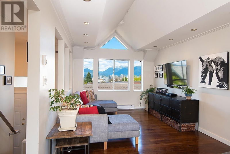 Tertiary Property View