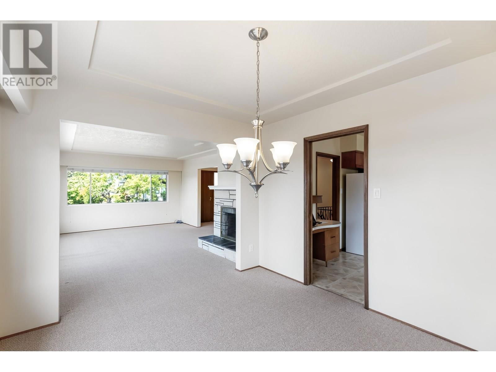 7988 SUSSEX AVENUE Image 12