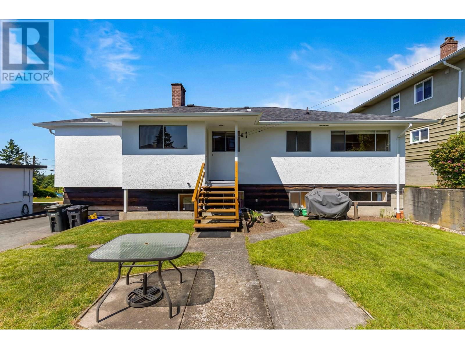 7988 SUSSEX AVENUE Image 4