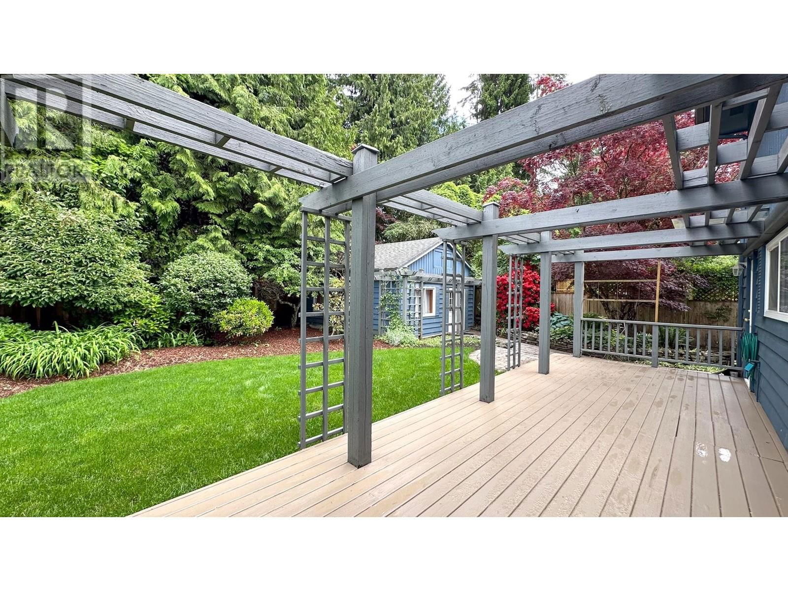 2704 KILMARNOCK CRESCENT Image 34