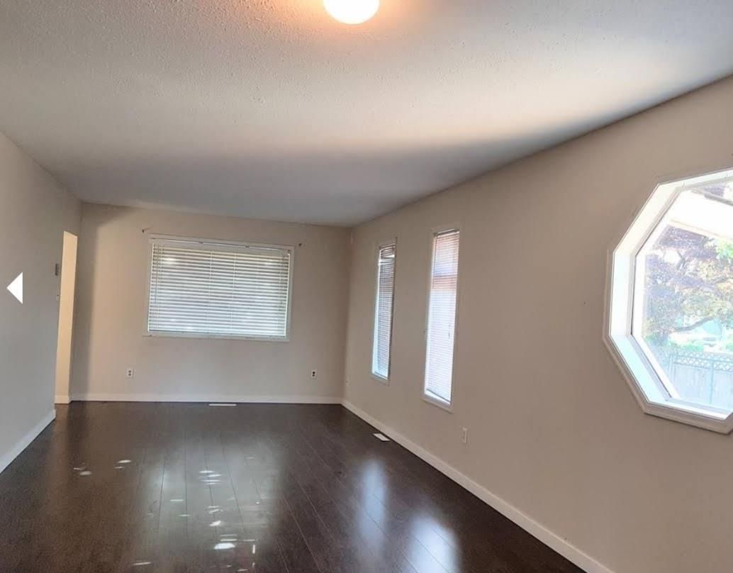 9550 YOUNG ROAD Image 3
