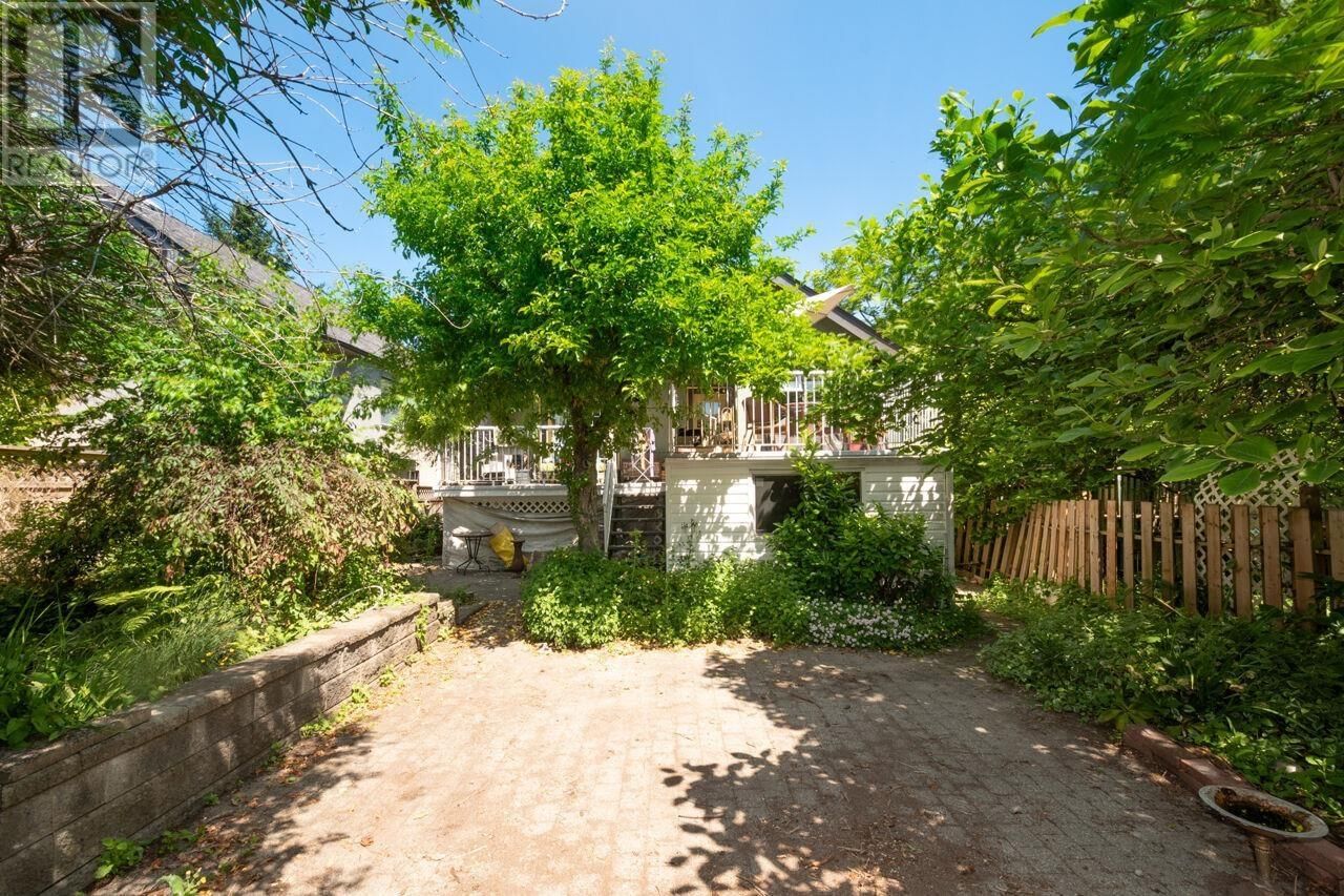 2856 TRINITY STREET Image 9