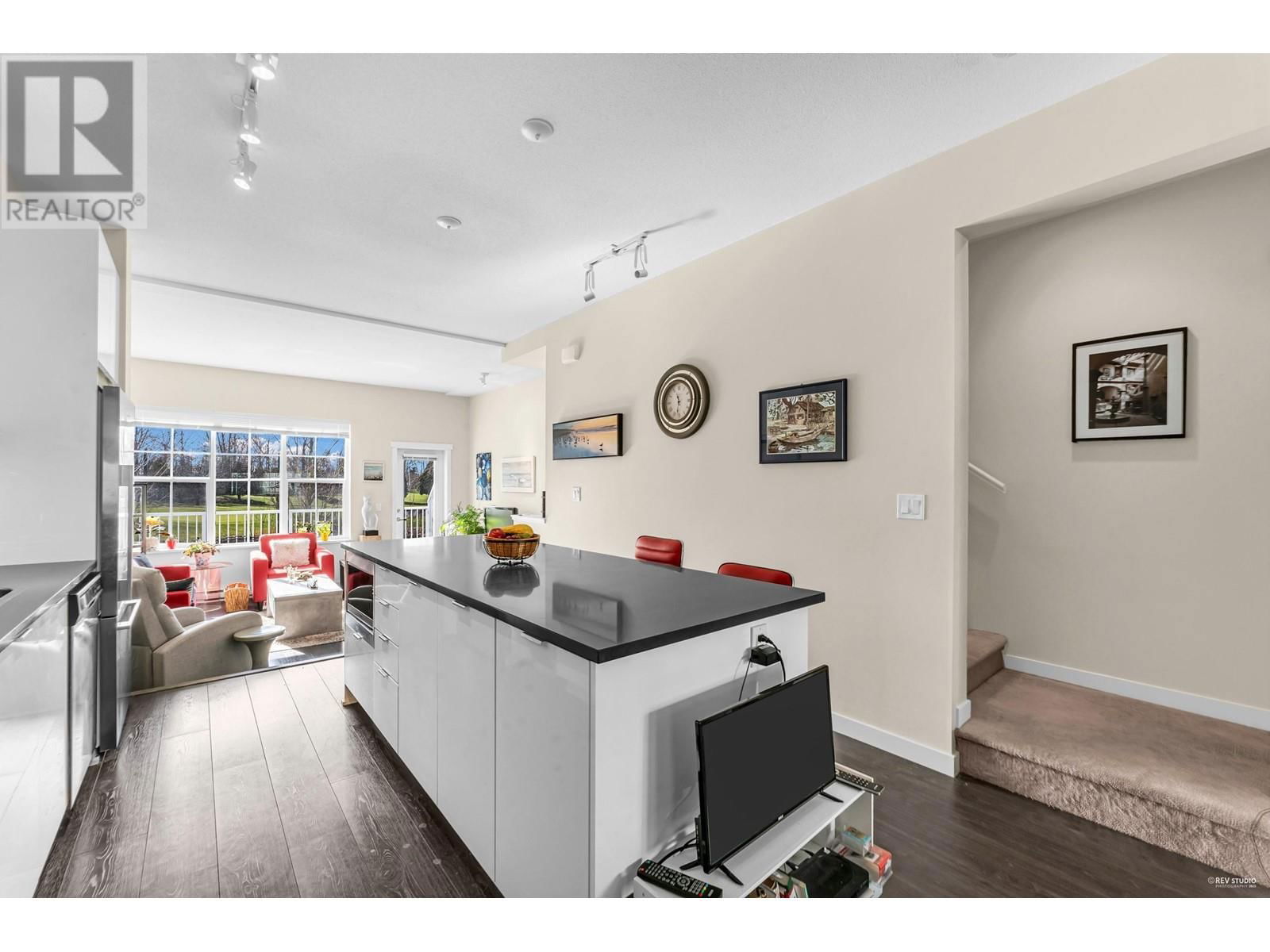 78 - 5550 ADMIRAL WAY Image 17