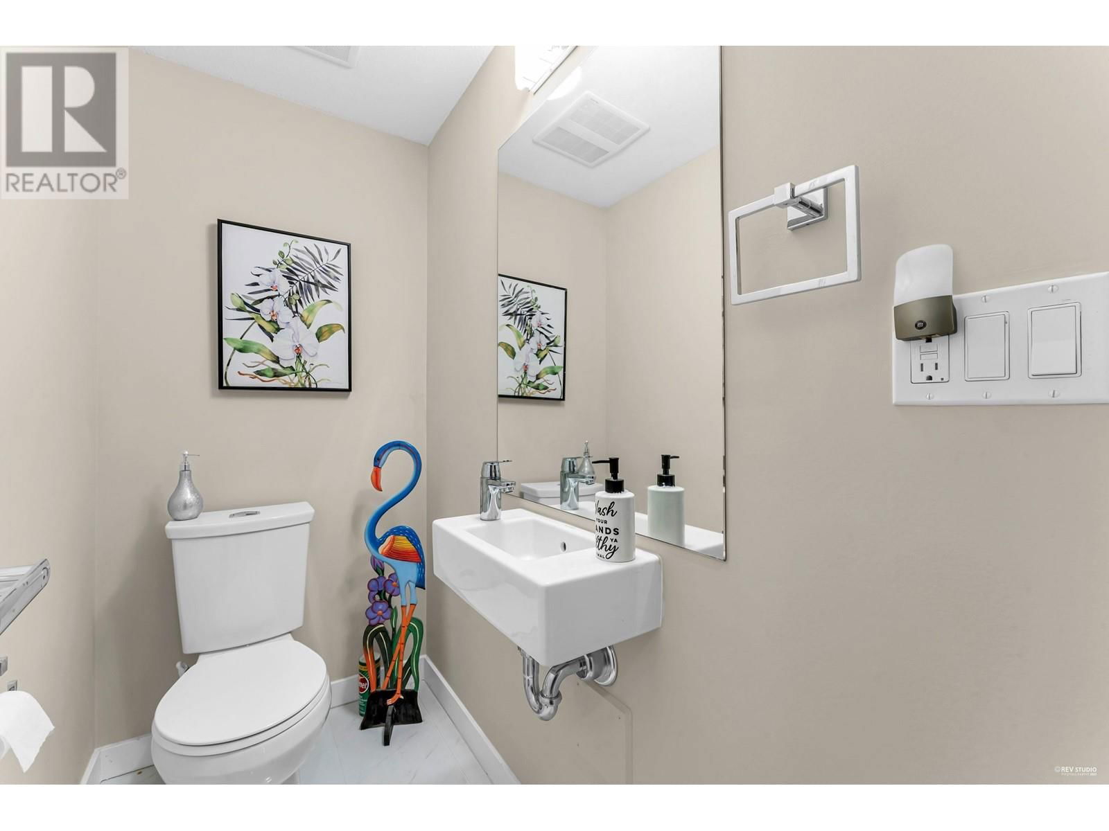 78 - 5550 ADMIRAL WAY Image 21