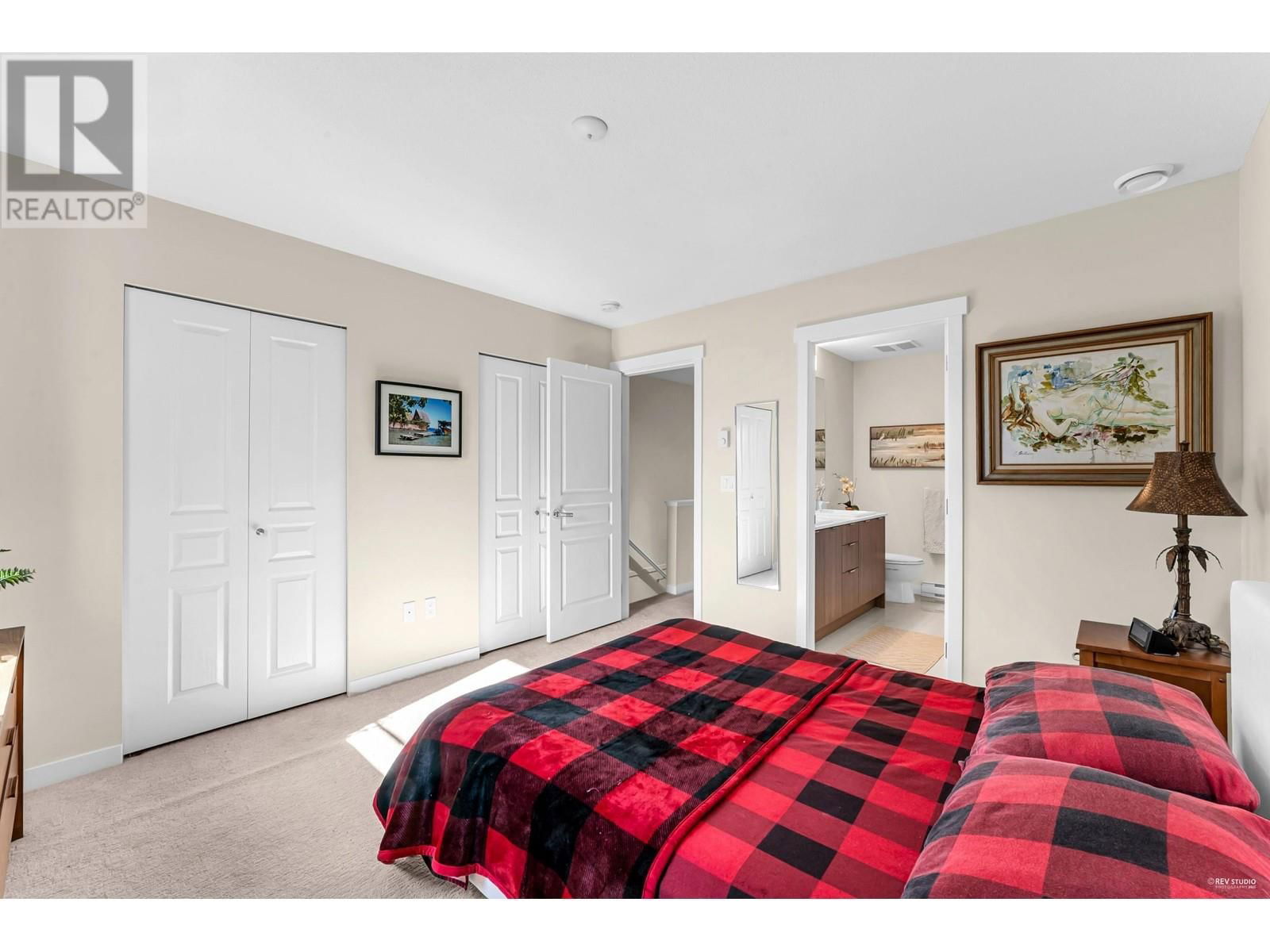 78 - 5550 ADMIRAL WAY Image 23