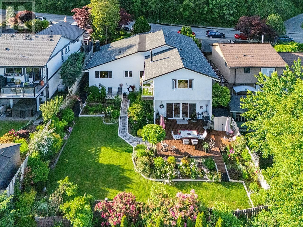 317 HICKEY DRIVE Image 1