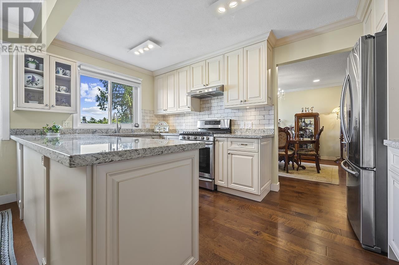 317 HICKEY DRIVE Image 19