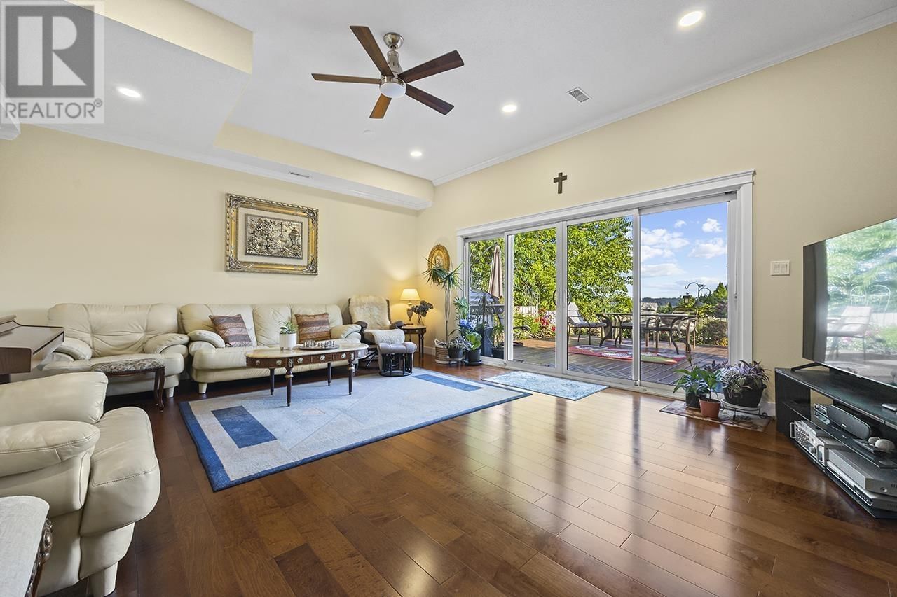317 HICKEY DRIVE Image 23