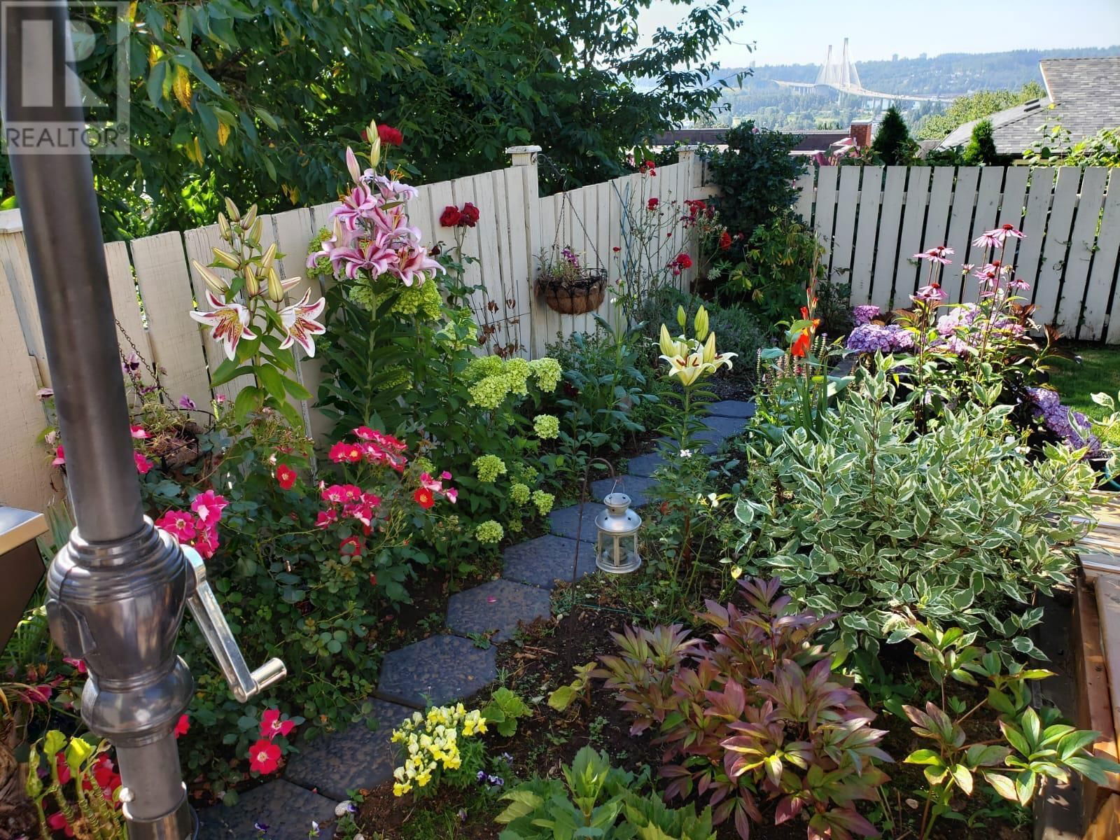 317 HICKEY DRIVE Image 30