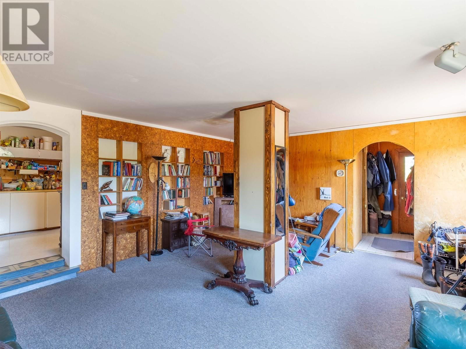 11230 SPRUCE ROAD Image 12