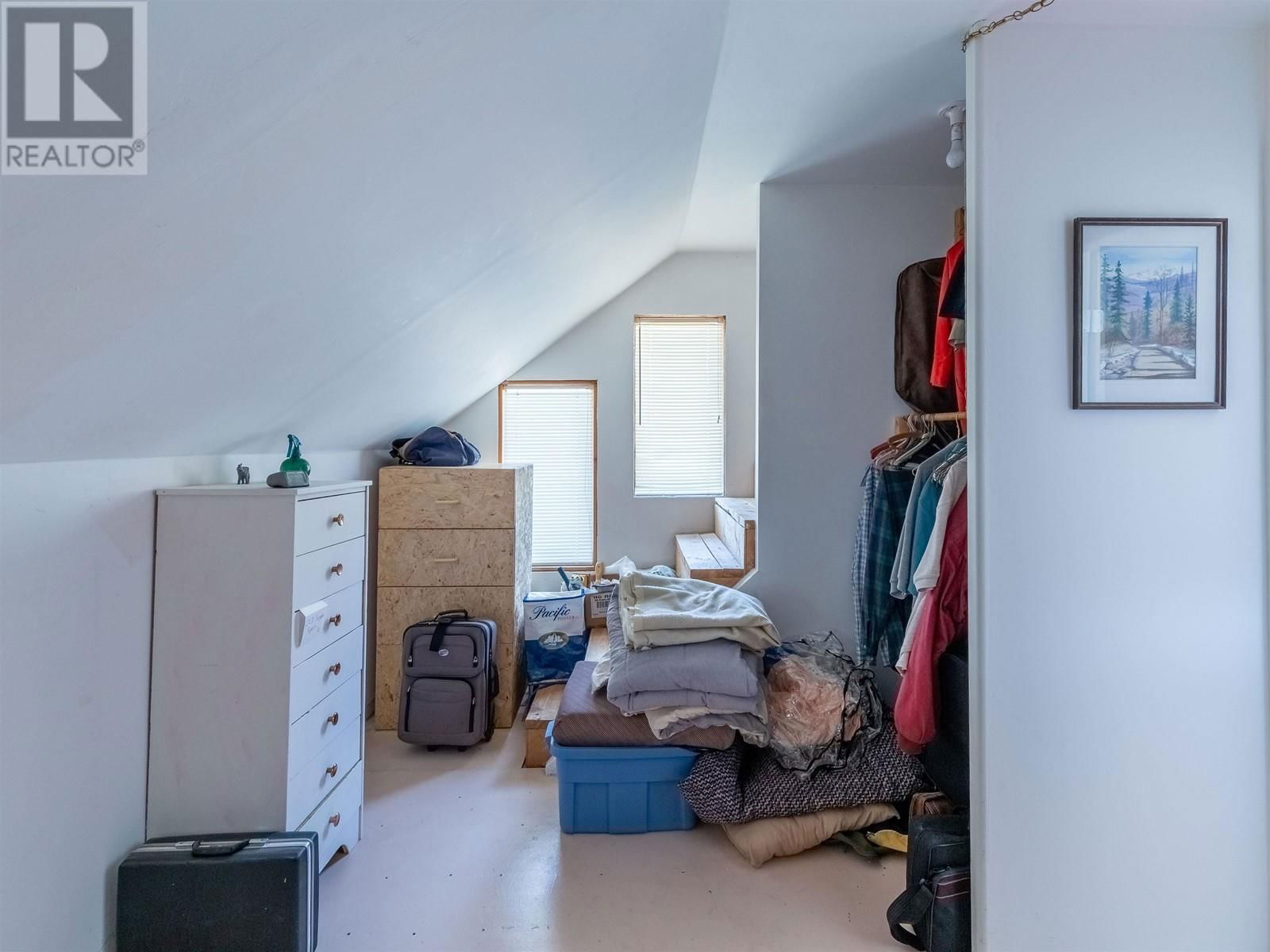 11230 SPRUCE ROAD Image 16