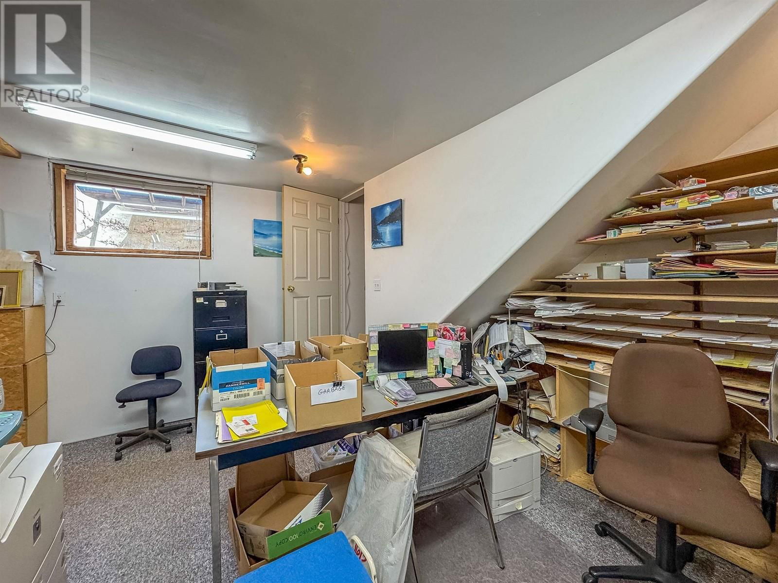 11230 SPRUCE ROAD Image 24
