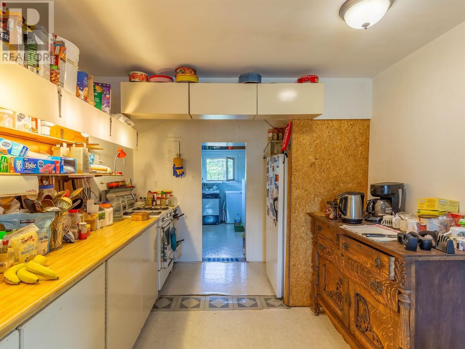 11230 SPRUCE ROAD Image 3