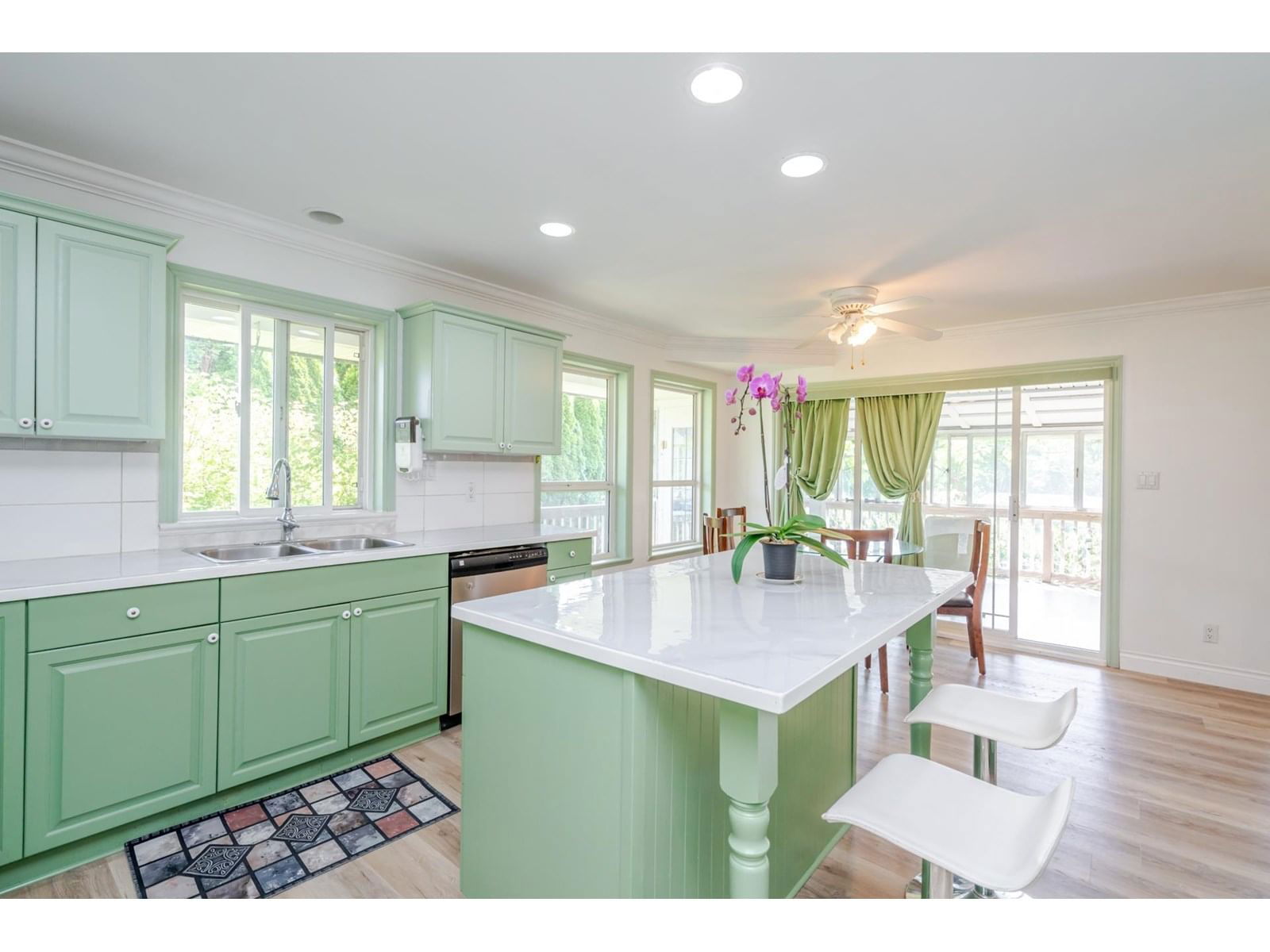 5007 BOUNDARY Image 14