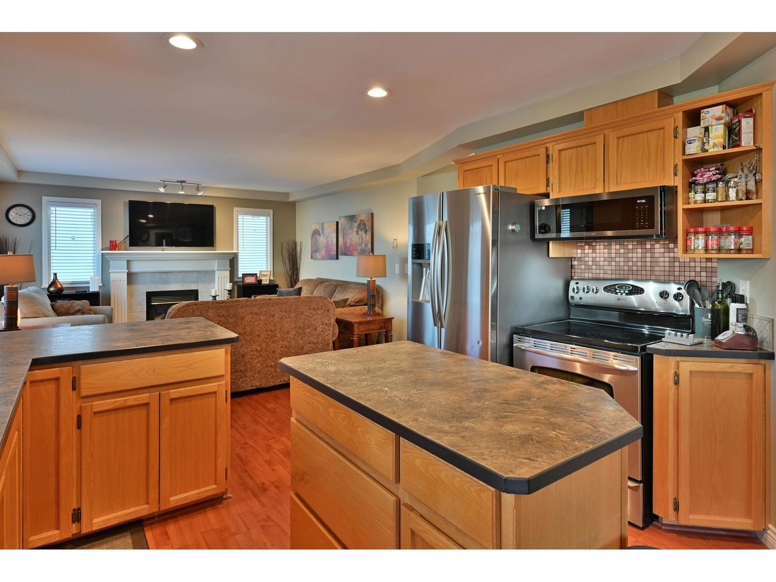 18863 64A Image 14