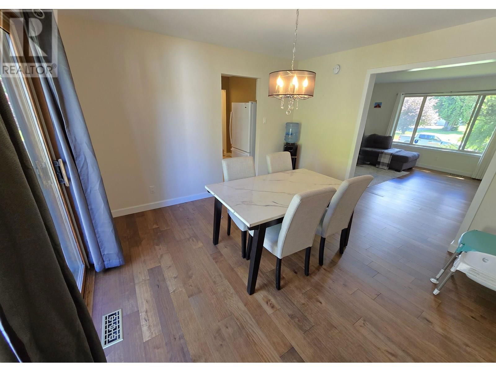 4934 AGAR AVENUE Image 10