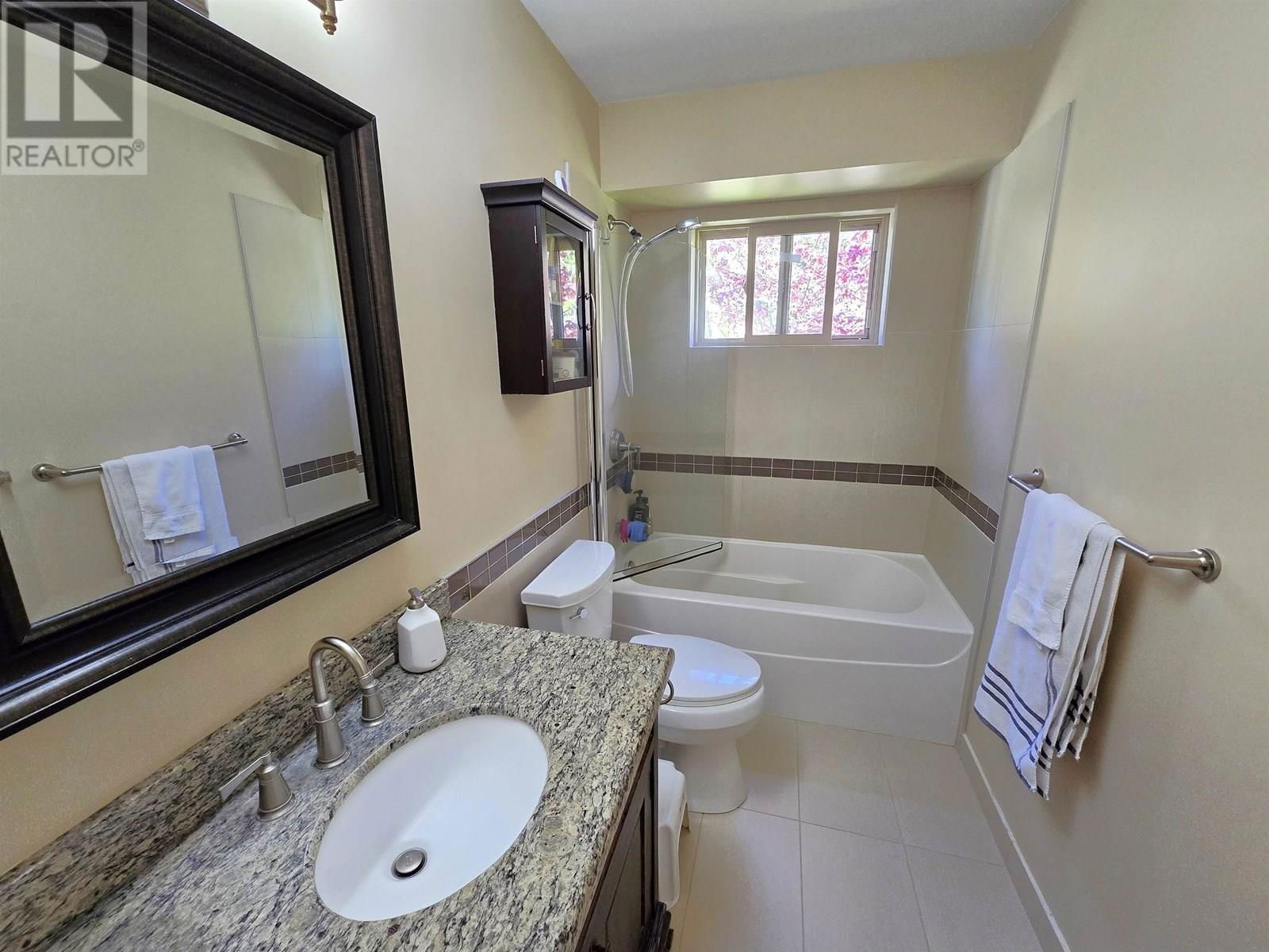 4934 AGAR AVENUE Image 14