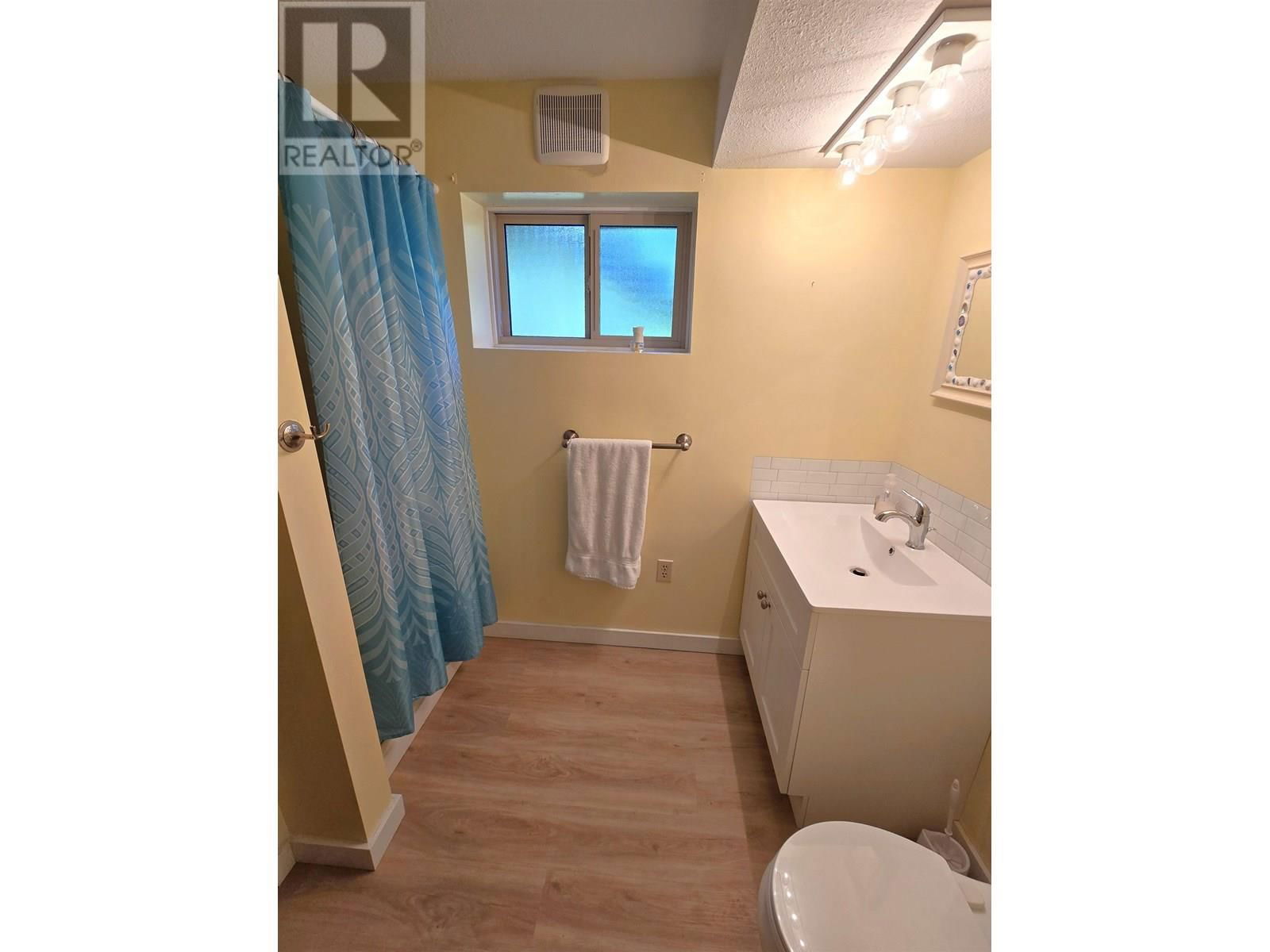 4934 AGAR AVENUE Image 21