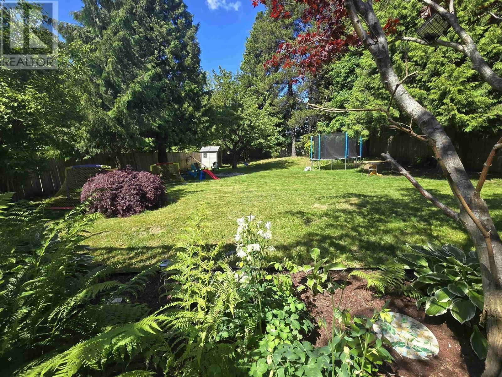 4934 AGAR AVENUE Image 5
