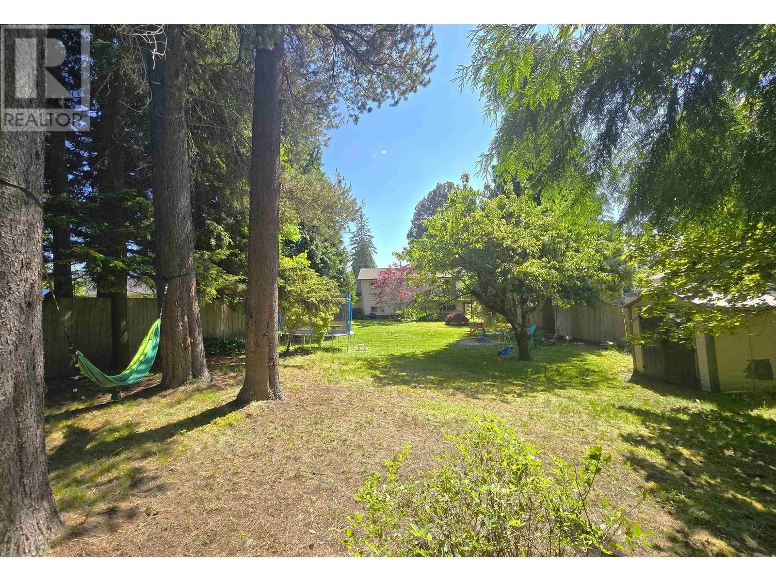 4934 AGAR AVENUE Image 7