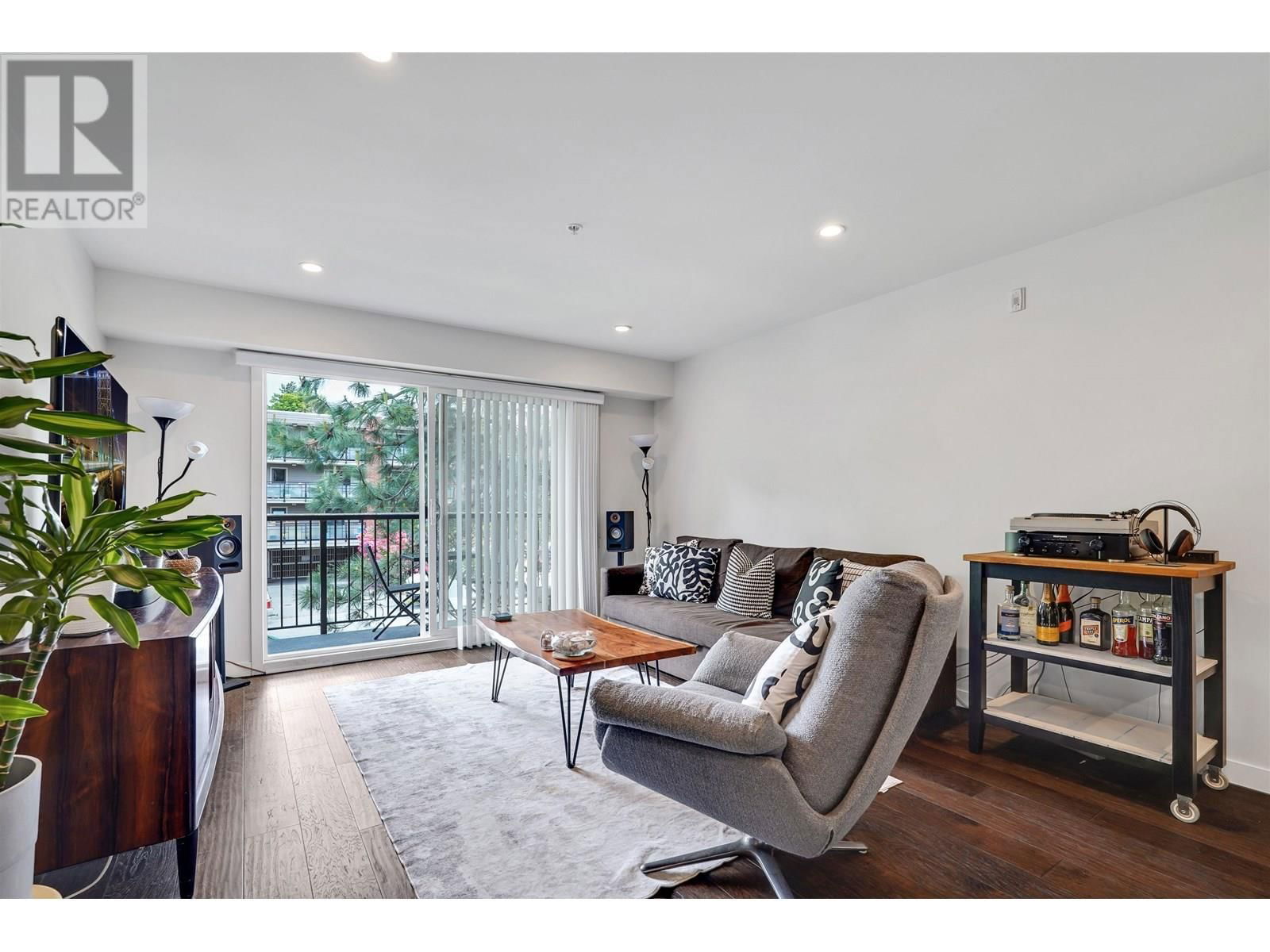 302 - 357 2ND STREET Image 11
