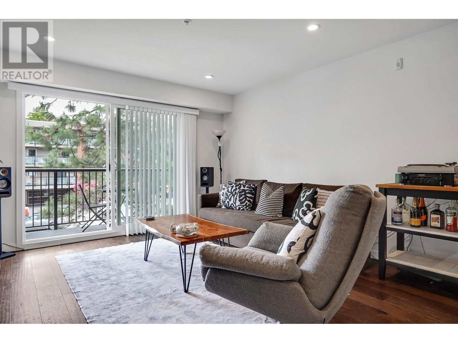 302 - 357 2ND STREET Image 12