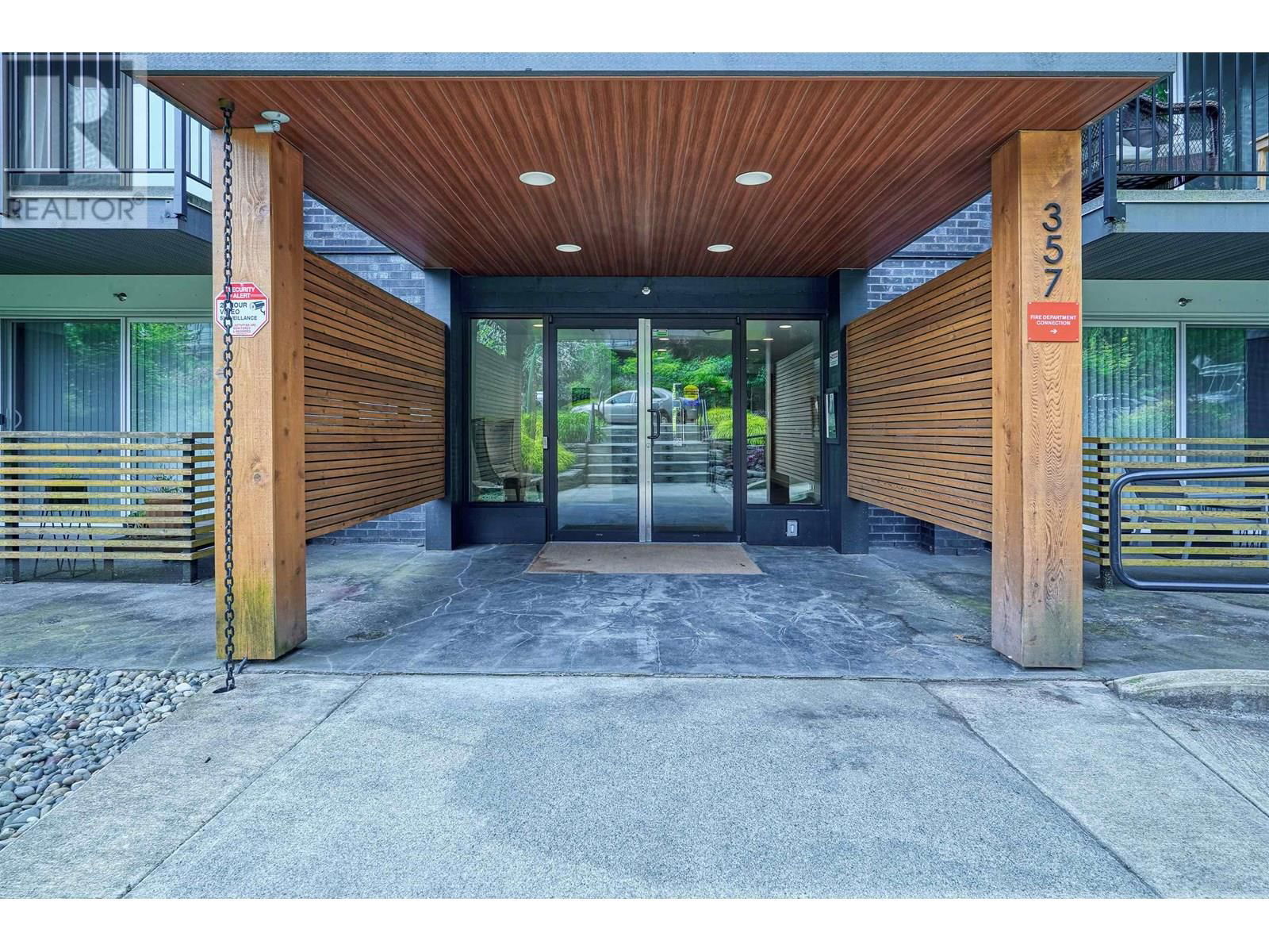302 - 357 2ND STREET Image 24