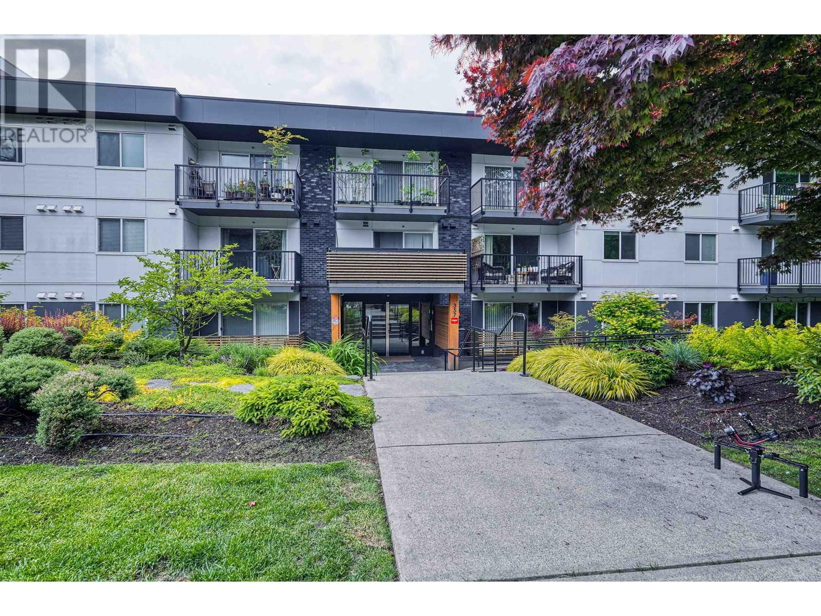 302 - 357 2ND STREET Image 25