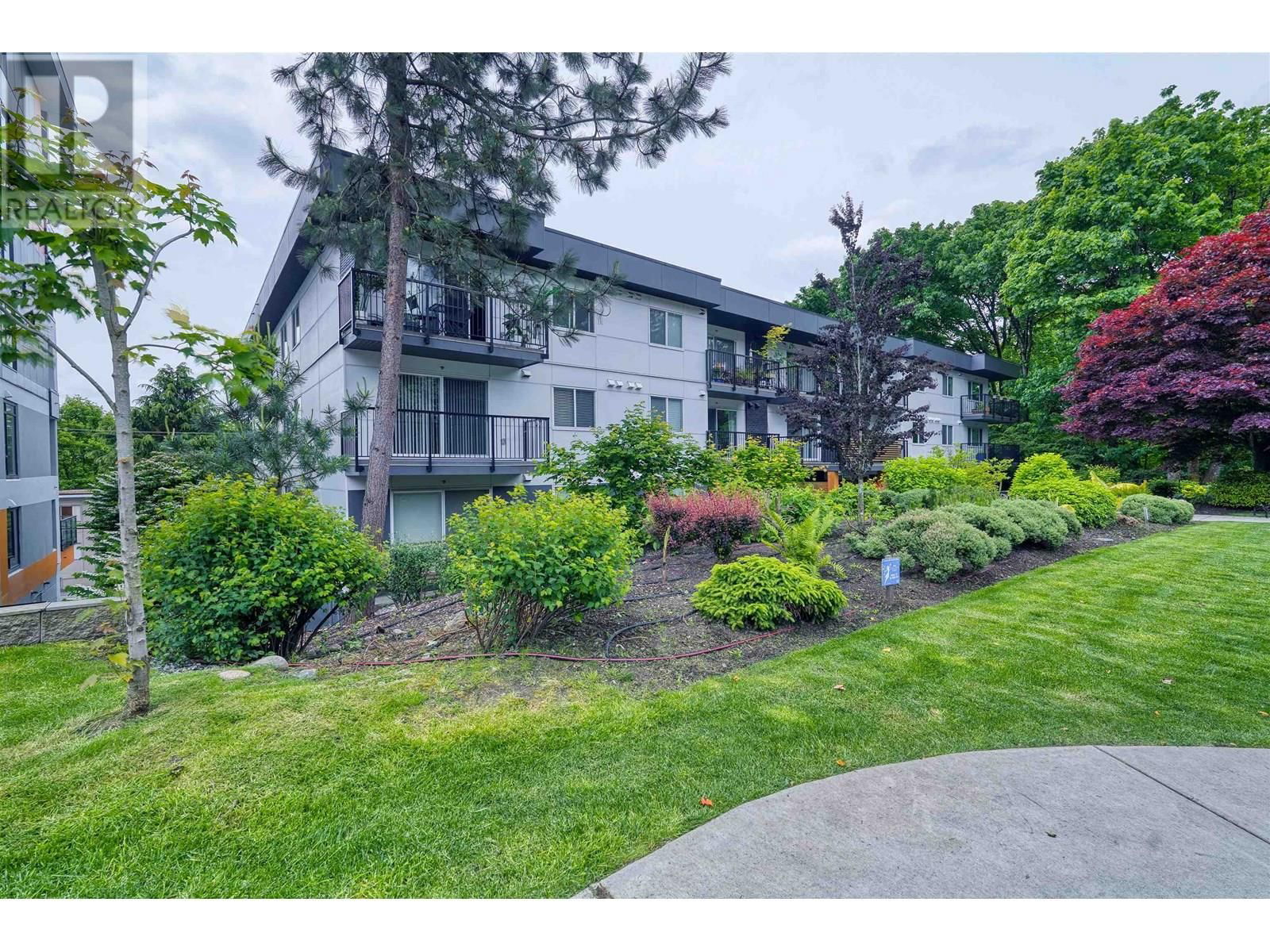 302 - 357 2ND STREET Image 26