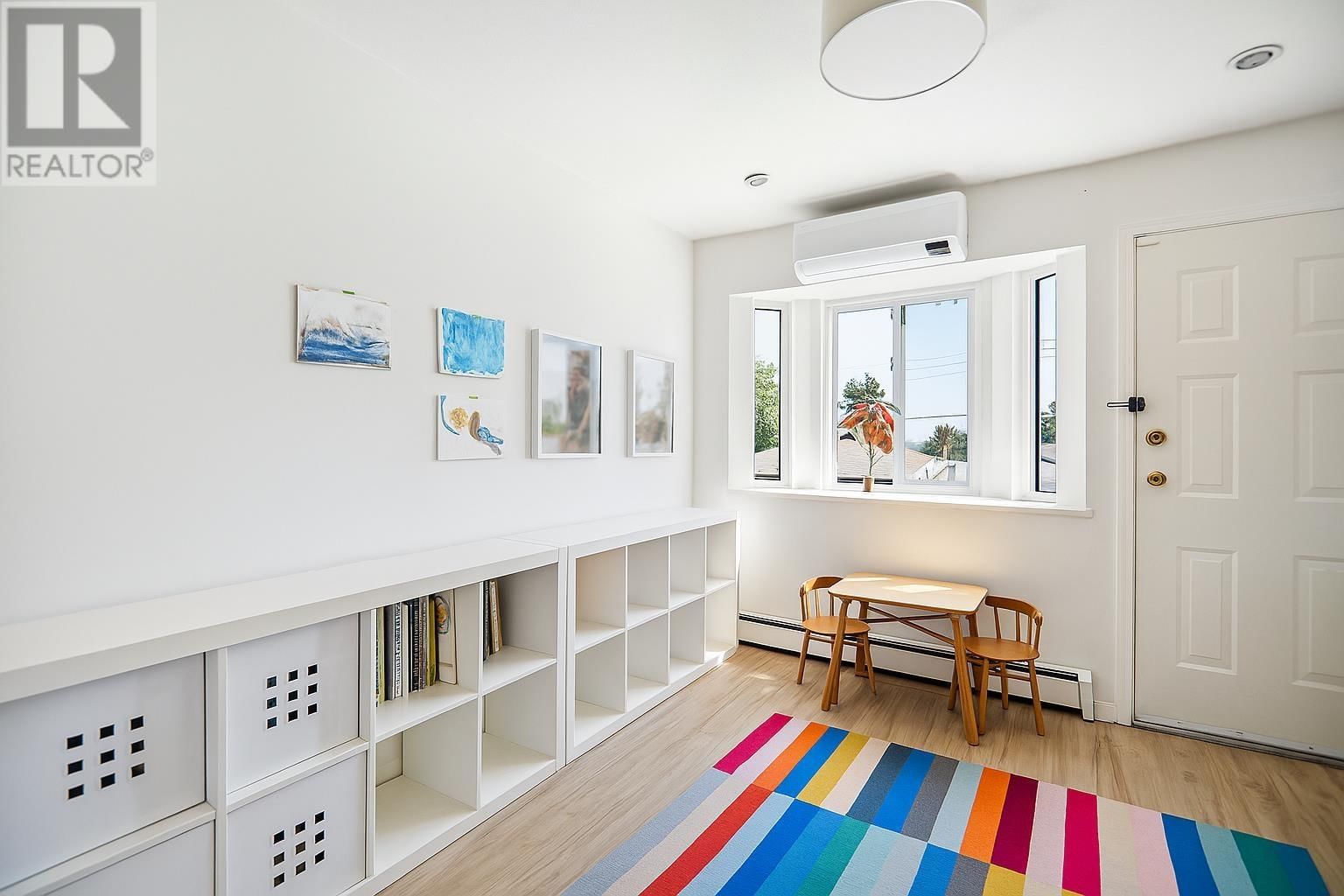 4334 ST. CATHERINES STREET Image 10