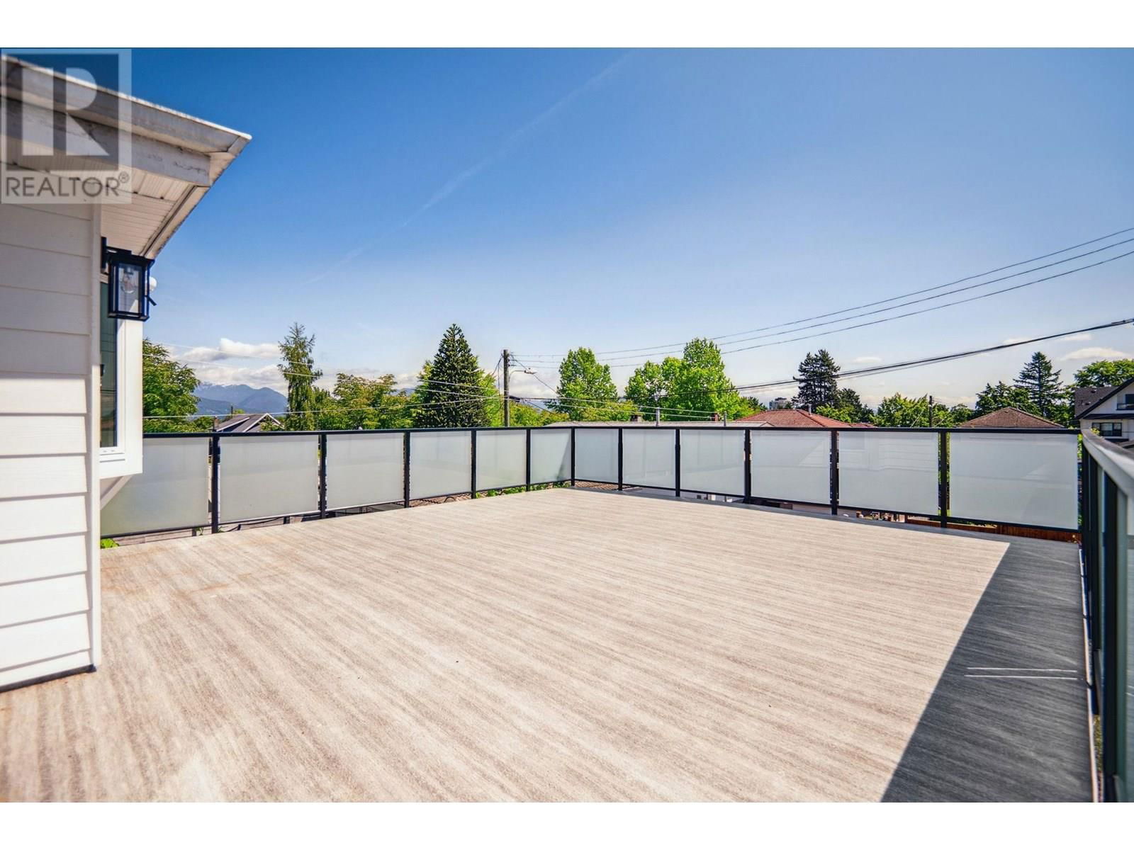 4334 ST. CATHERINES STREET Image 11