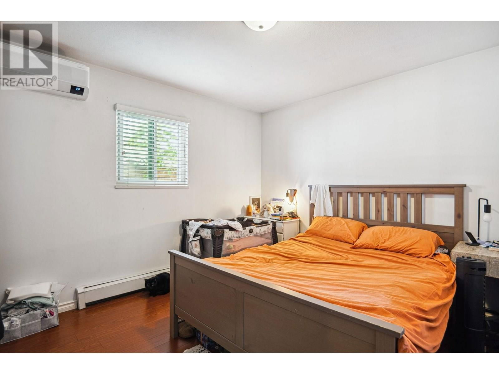 4334 ST. CATHERINES STREET Image 21