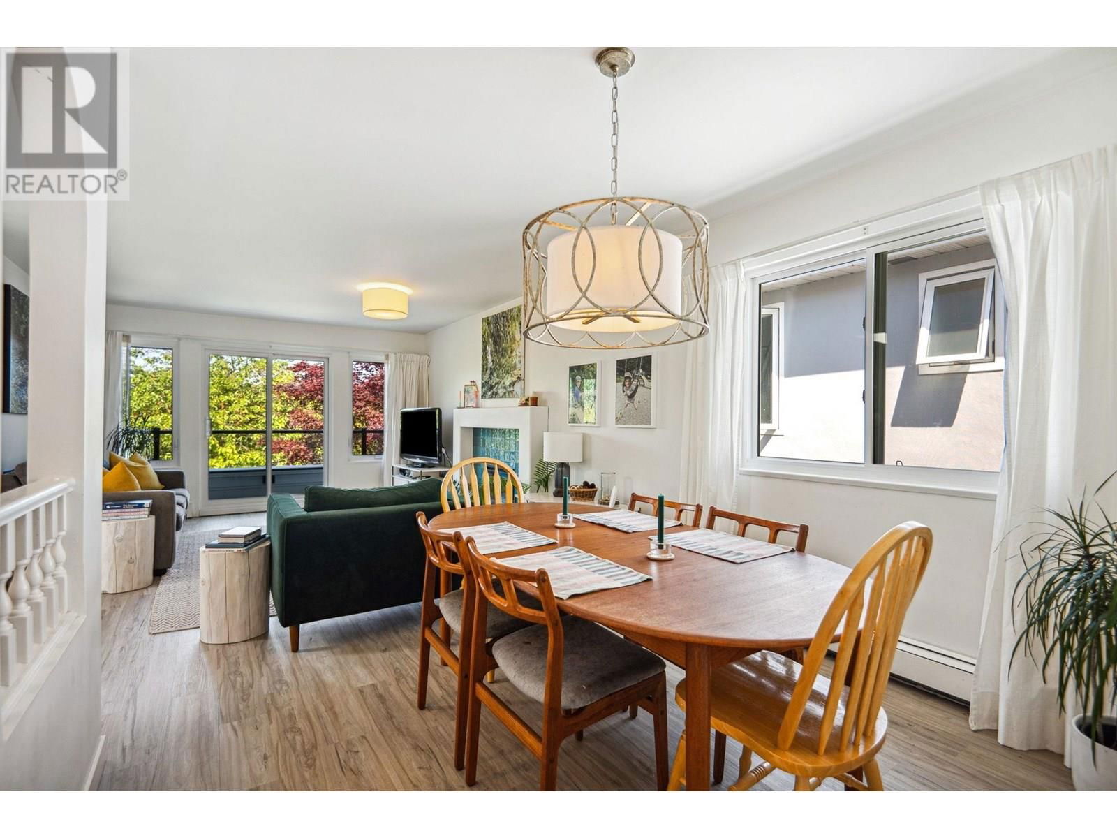 4334 ST. CATHERINES STREET Image 6
