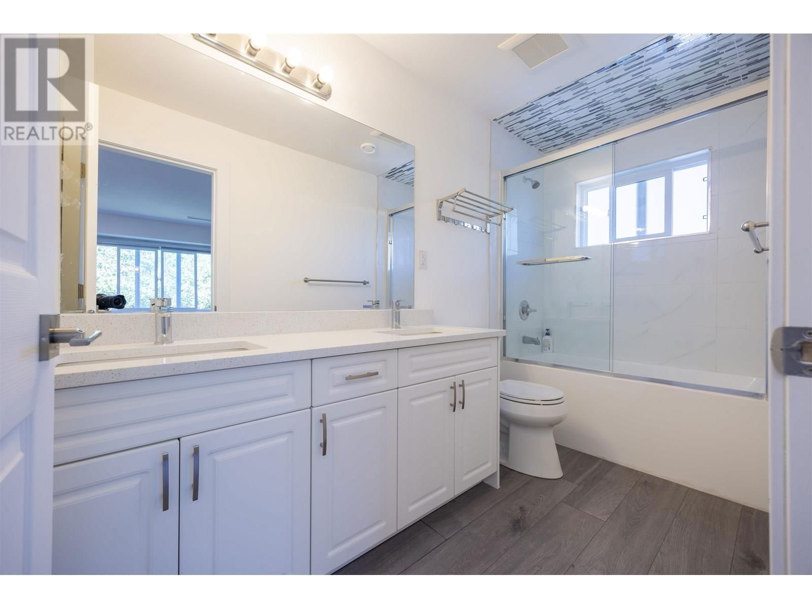 8684 12TH AVENUE Image 17