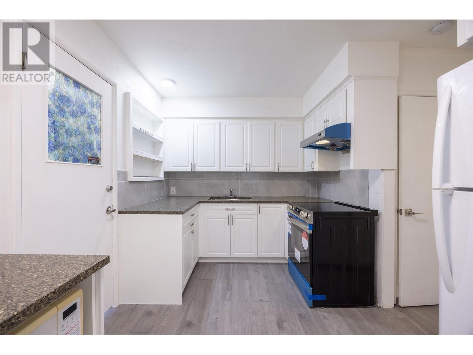 8684 12TH AVENUE Image 25