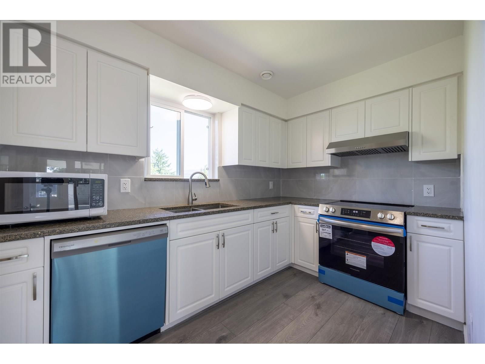 8684 12TH AVENUE Image 35