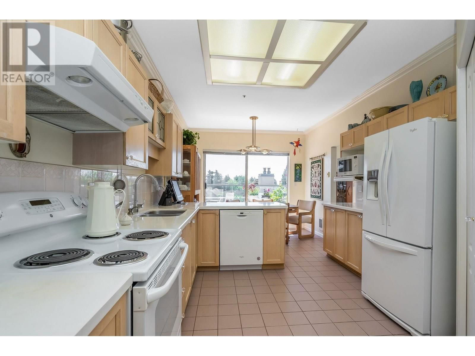 309 - 4753 RIVER ROAD Image 18