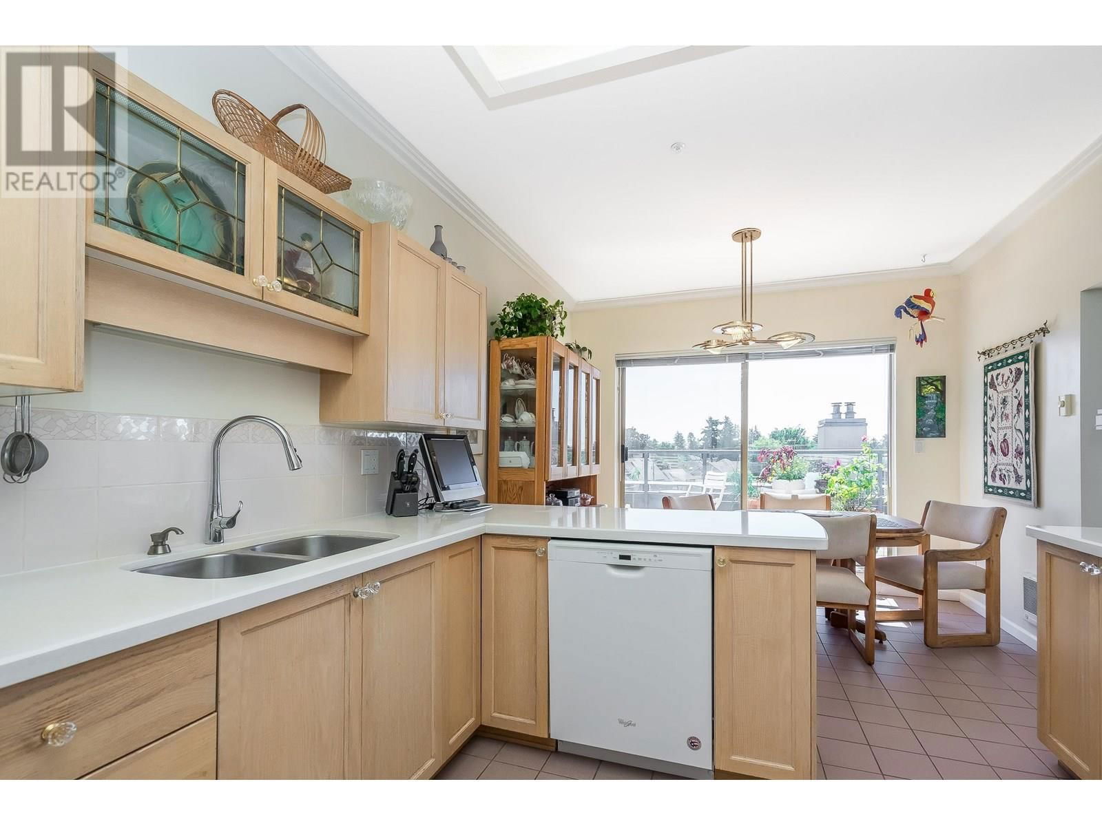 309 - 4753 RIVER ROAD Image 19