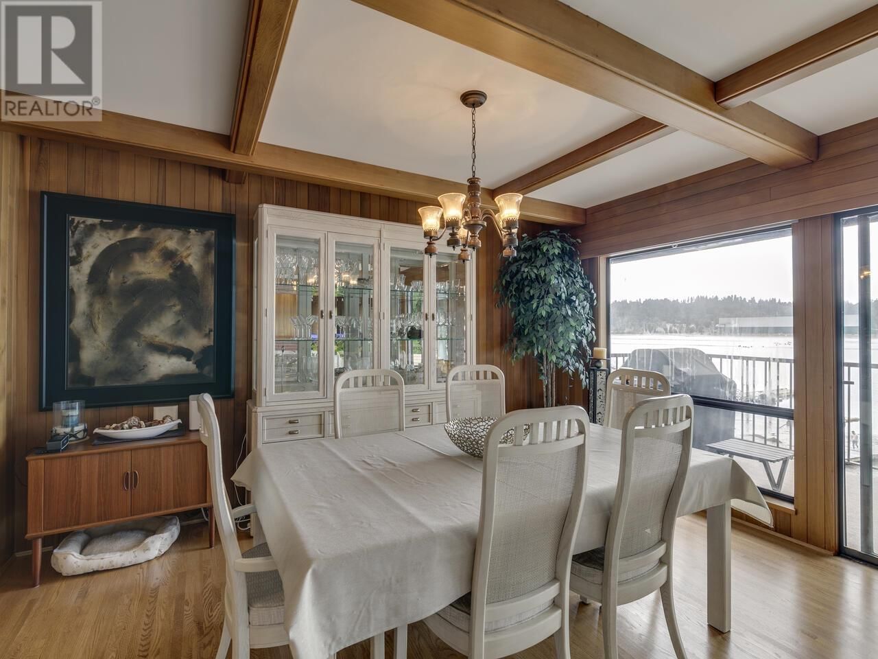 844 ALDERSIDE ROAD Image 11
