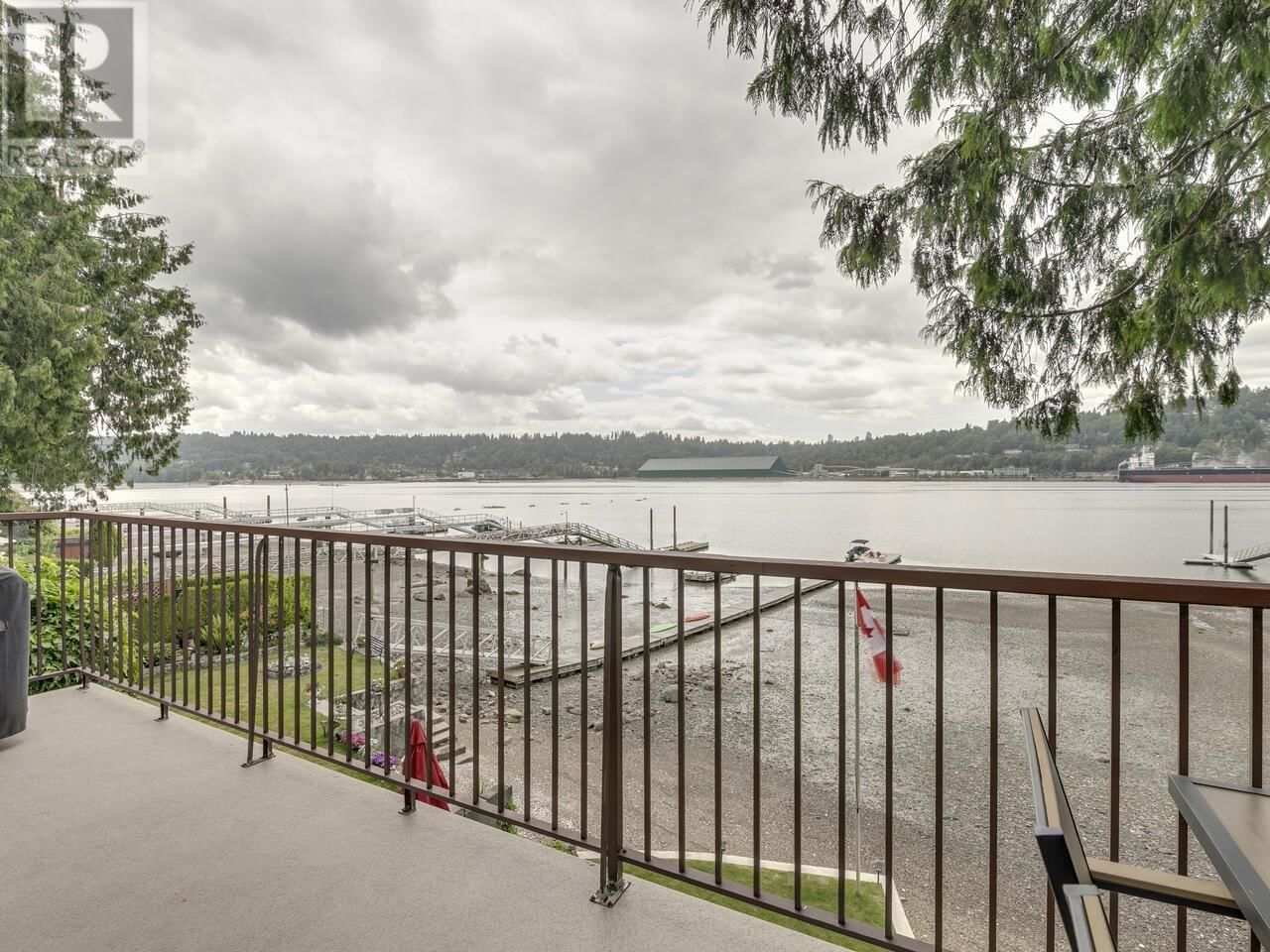 844 ALDERSIDE ROAD Image 16