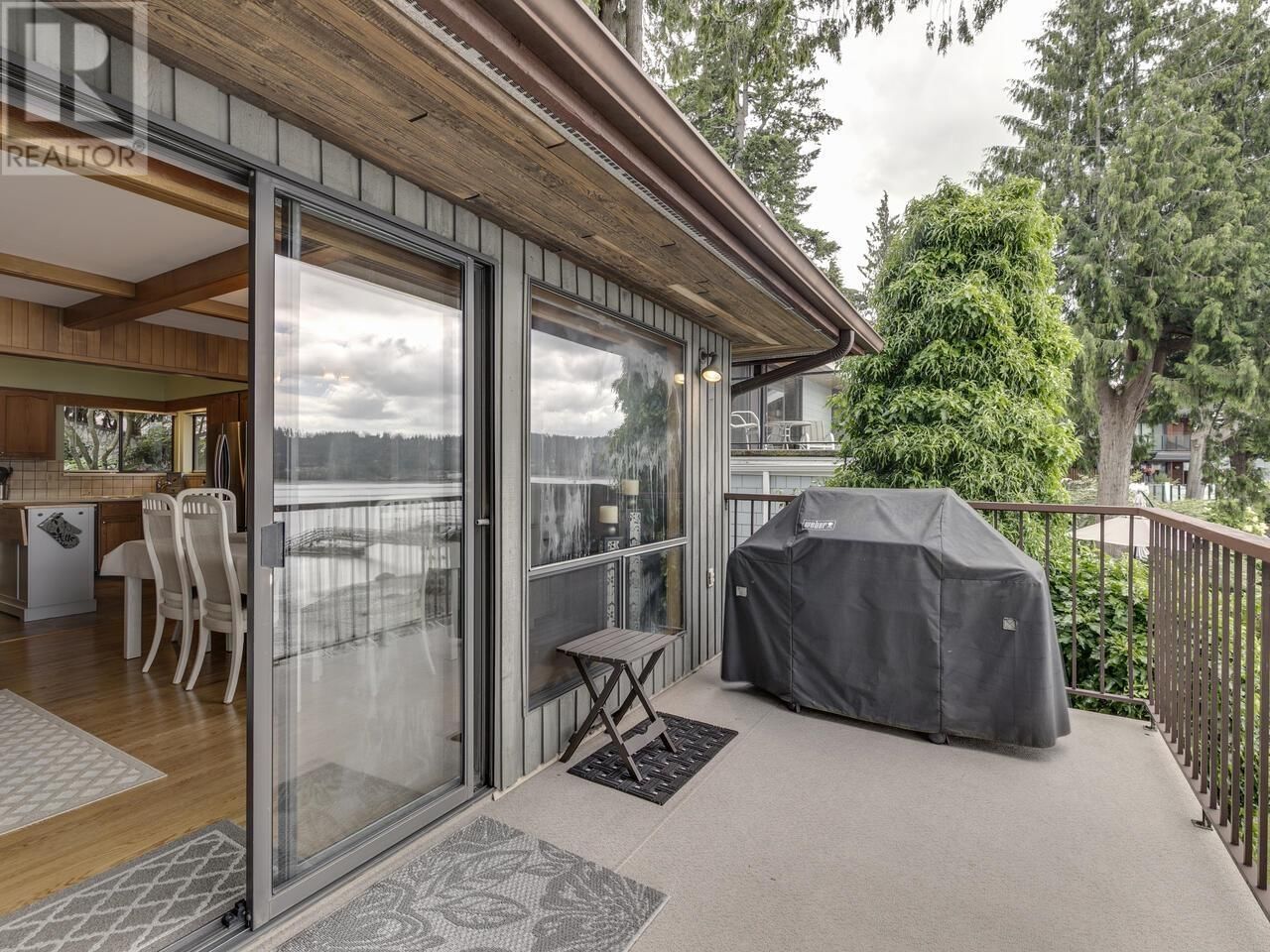 844 ALDERSIDE ROAD Image 18
