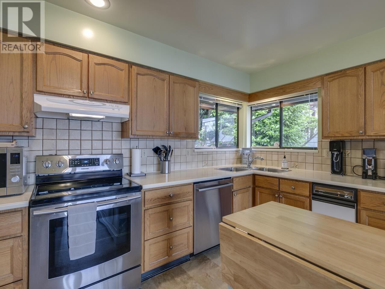 844 ALDERSIDE ROAD Image 19
