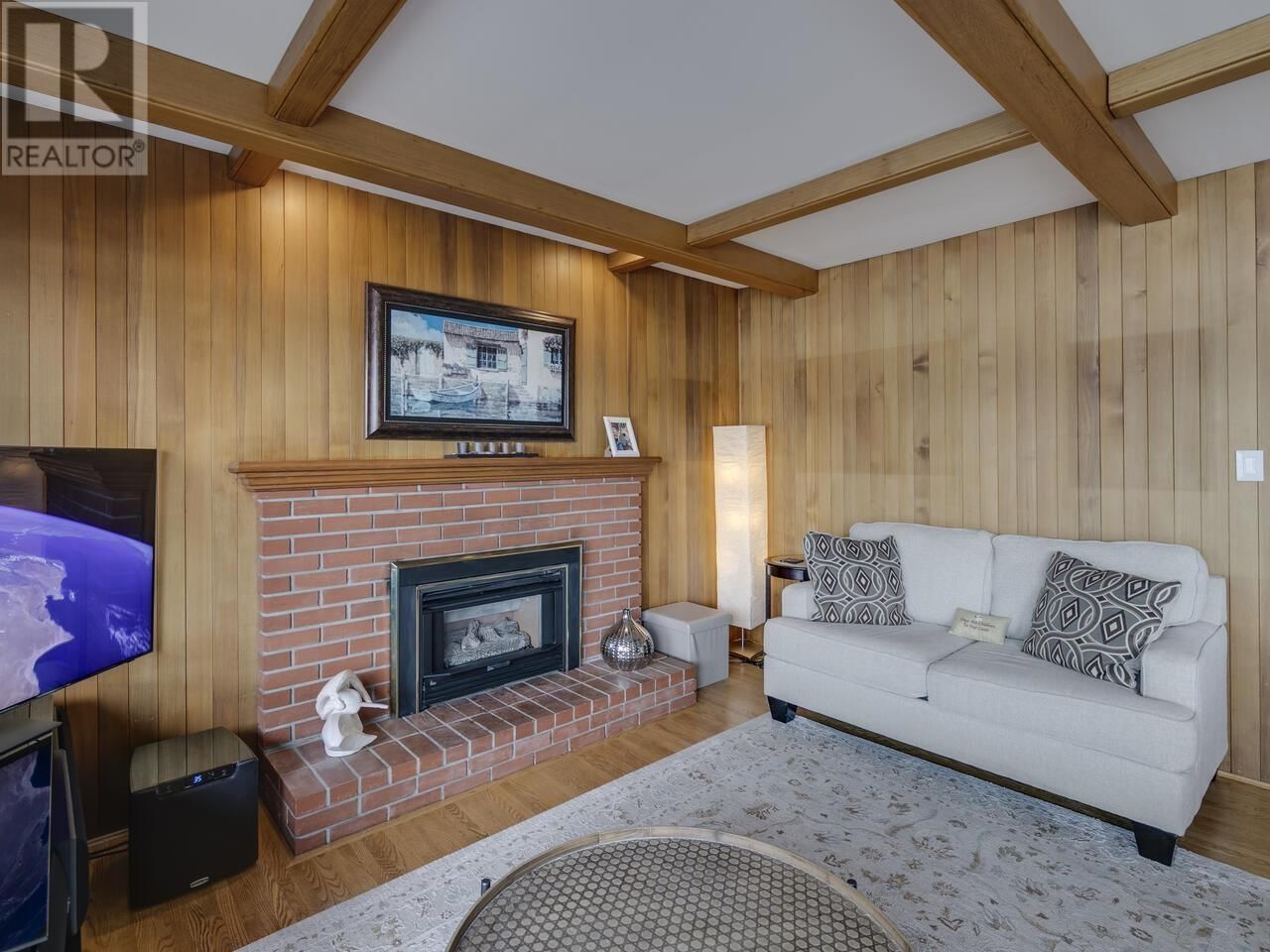 844 ALDERSIDE ROAD Image 9