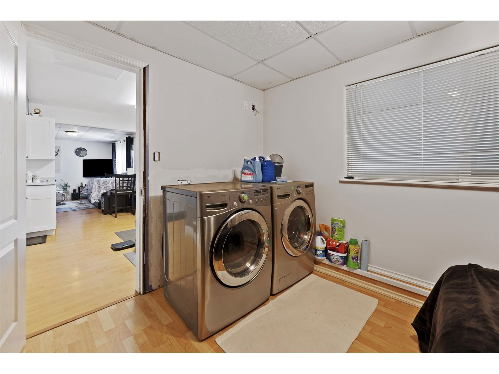 32572 FLEMING Image 24