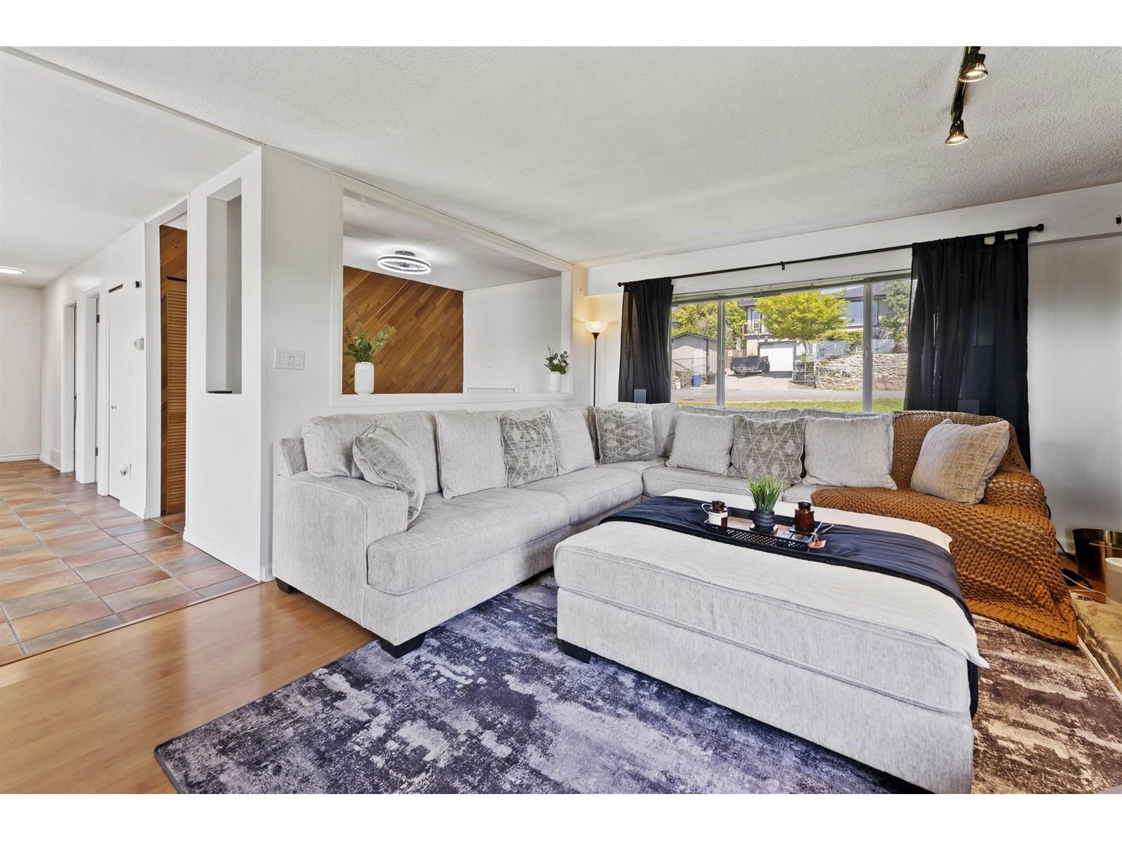 32572 FLEMING Image 8