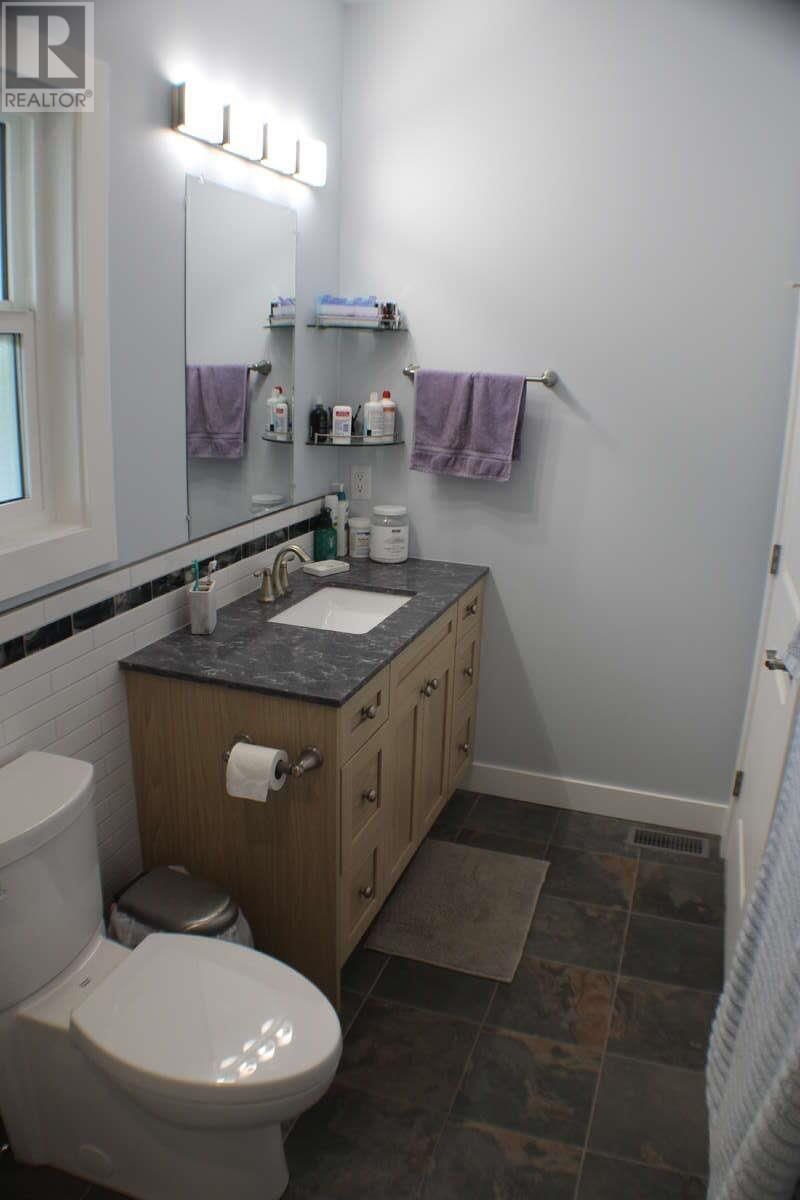 2865 ROSELAND AVENUE Image 29